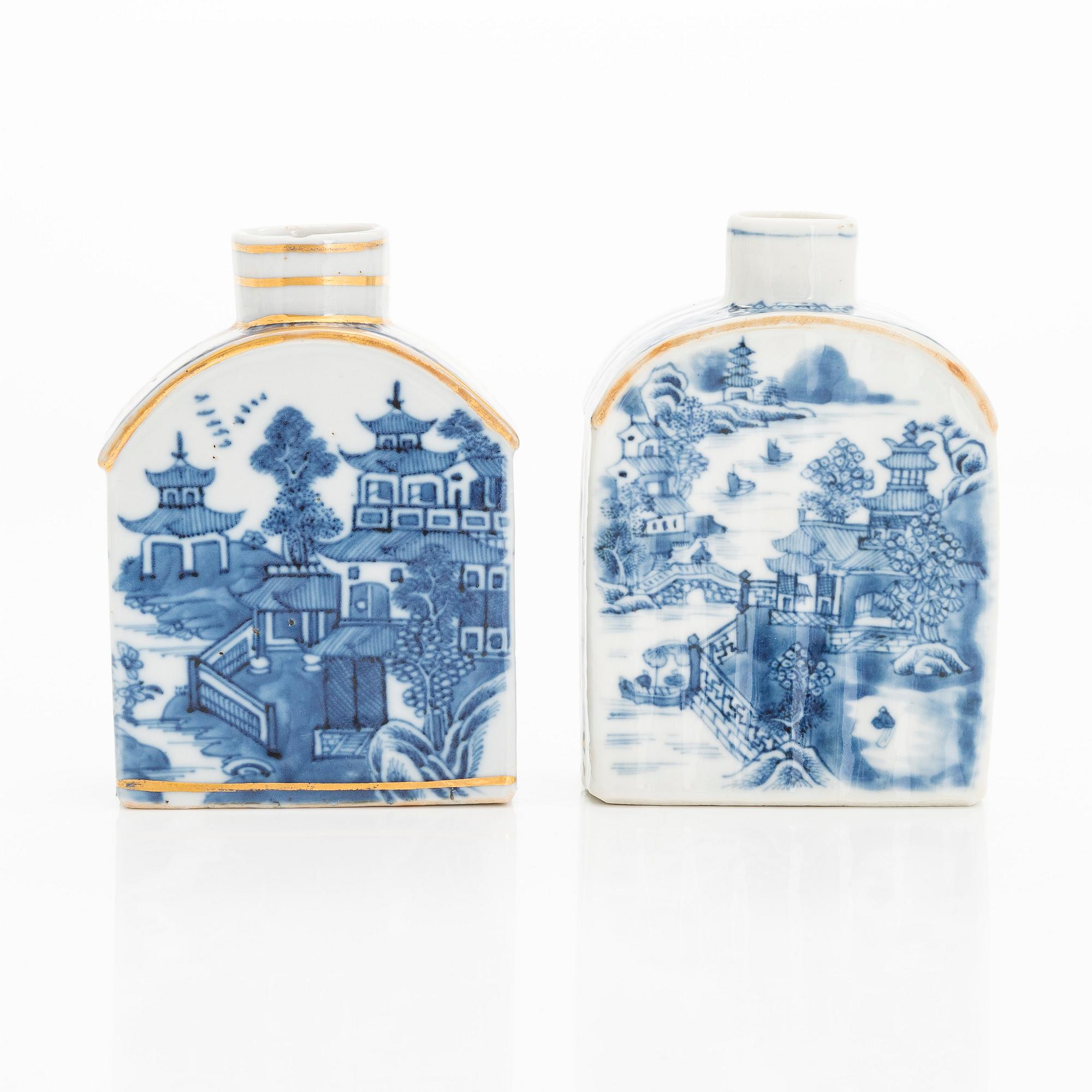 A set of two blue and white 'Chinese Export' tea caddies and four cups with saucers, Qing dynasty, 18th Century.