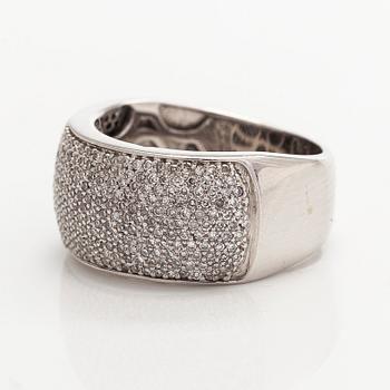 Sormus, 14K valkokultaa ja 8/8-hiottuja timantteja.