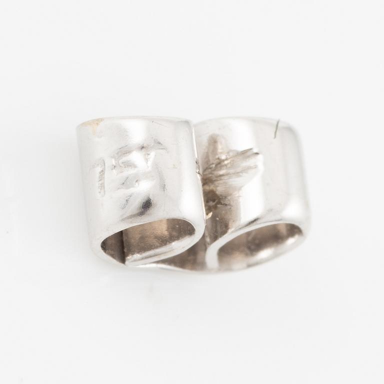 Earrings, 18K white gold set with sapphires and round brilliant-cut and baguette-cut diamonds.