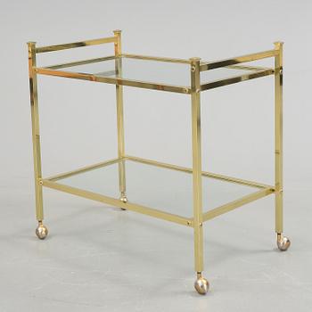 SERVERINGSVAGN, mässing och glas, omkring 1900-talets tredje kvartal.
