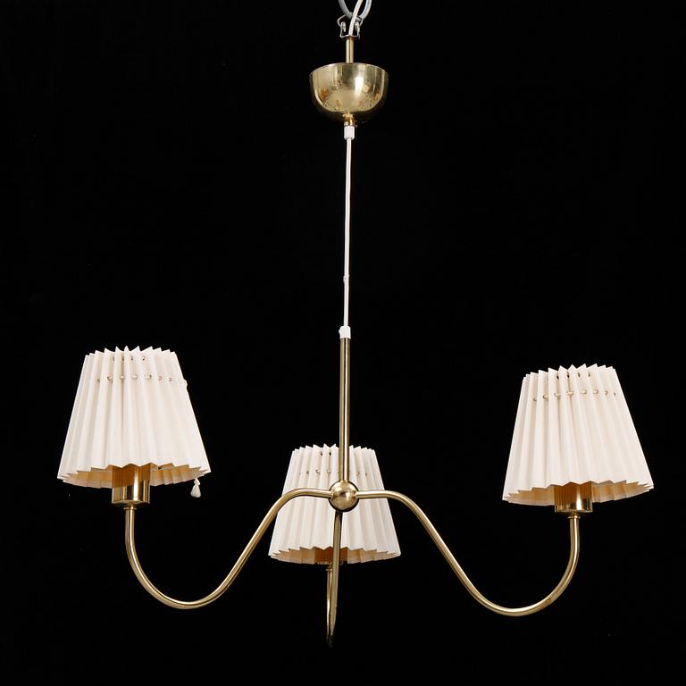 Josef Frank, a model 2479 brass ceiling light, Firma Svenskt Tenn.