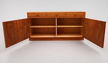 SIDEBOARD, Bertil Fridhagen, Bodafors, 1900-talets andra hälft.