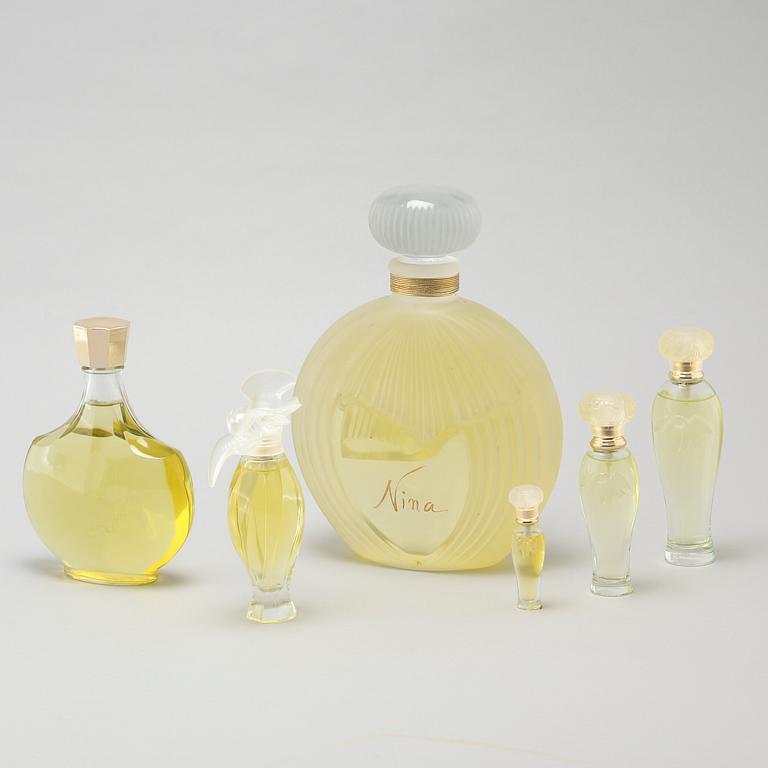 NINA RICCI, factices, six perfumebottles.