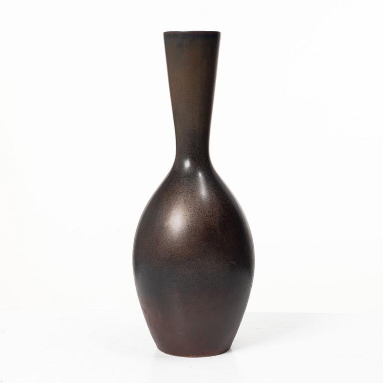 Carl-Harry Stålhane, A stoneware vase, Rörstrand.