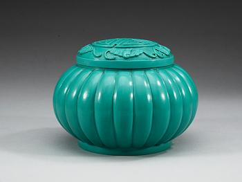 SOCKERSKÅL med LOCK, pekingglas, Qing dynastin.