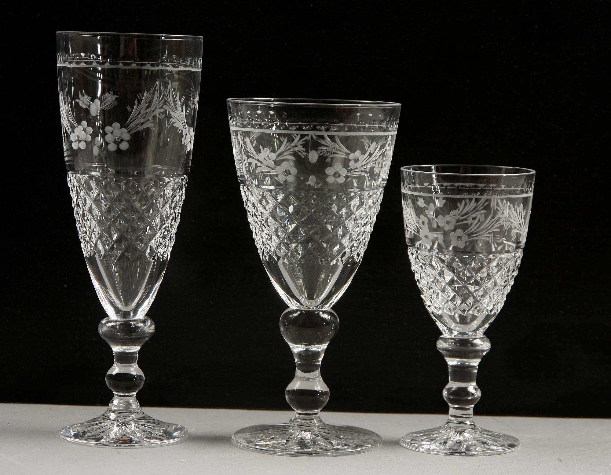 GLASSERVIS, 33 delar, "Elvira Madigan", Kosta.