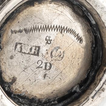 Jeremias Wallbom, tumlare på fot, silver, Uddevalla 1786.