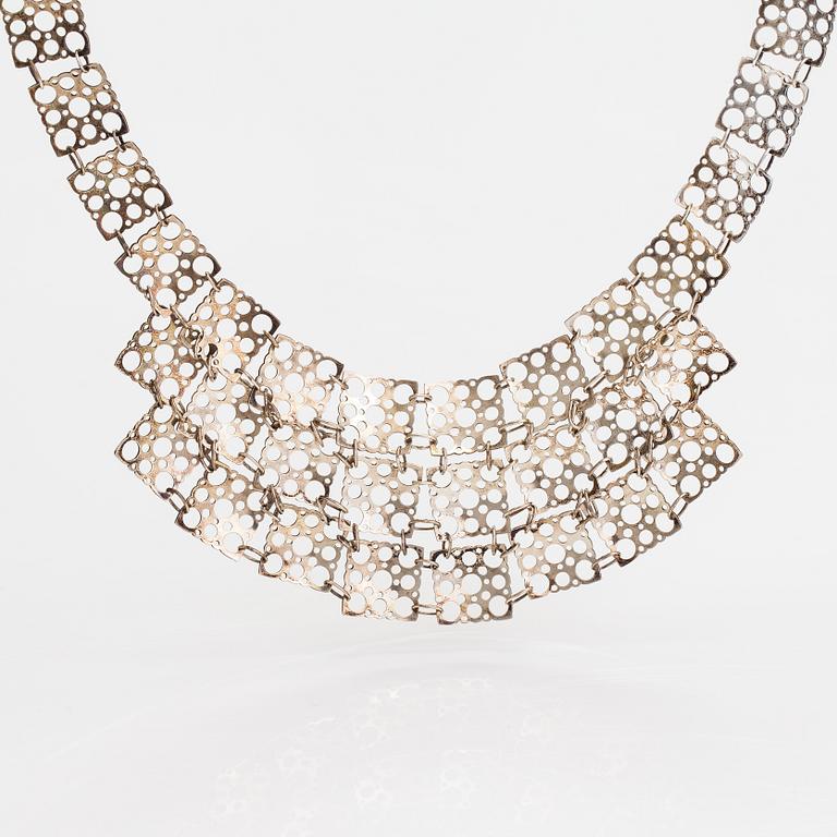 Liisa Vitali, Halsband "Pitsi", sterlingsilver. Westerback, Helsingfors 1970.