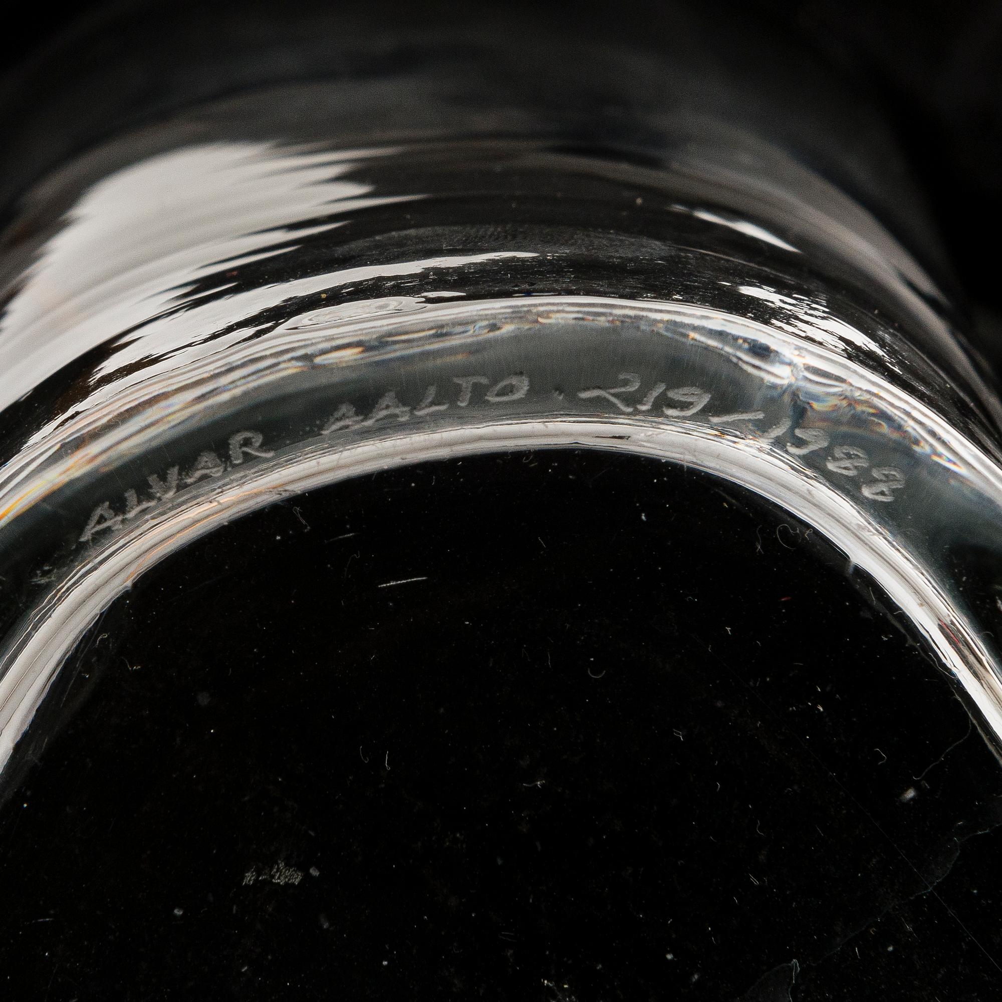 ALVAR AALTO, A glass vase. 'Alvar Aalto 100 years'. iittala 219/1998.