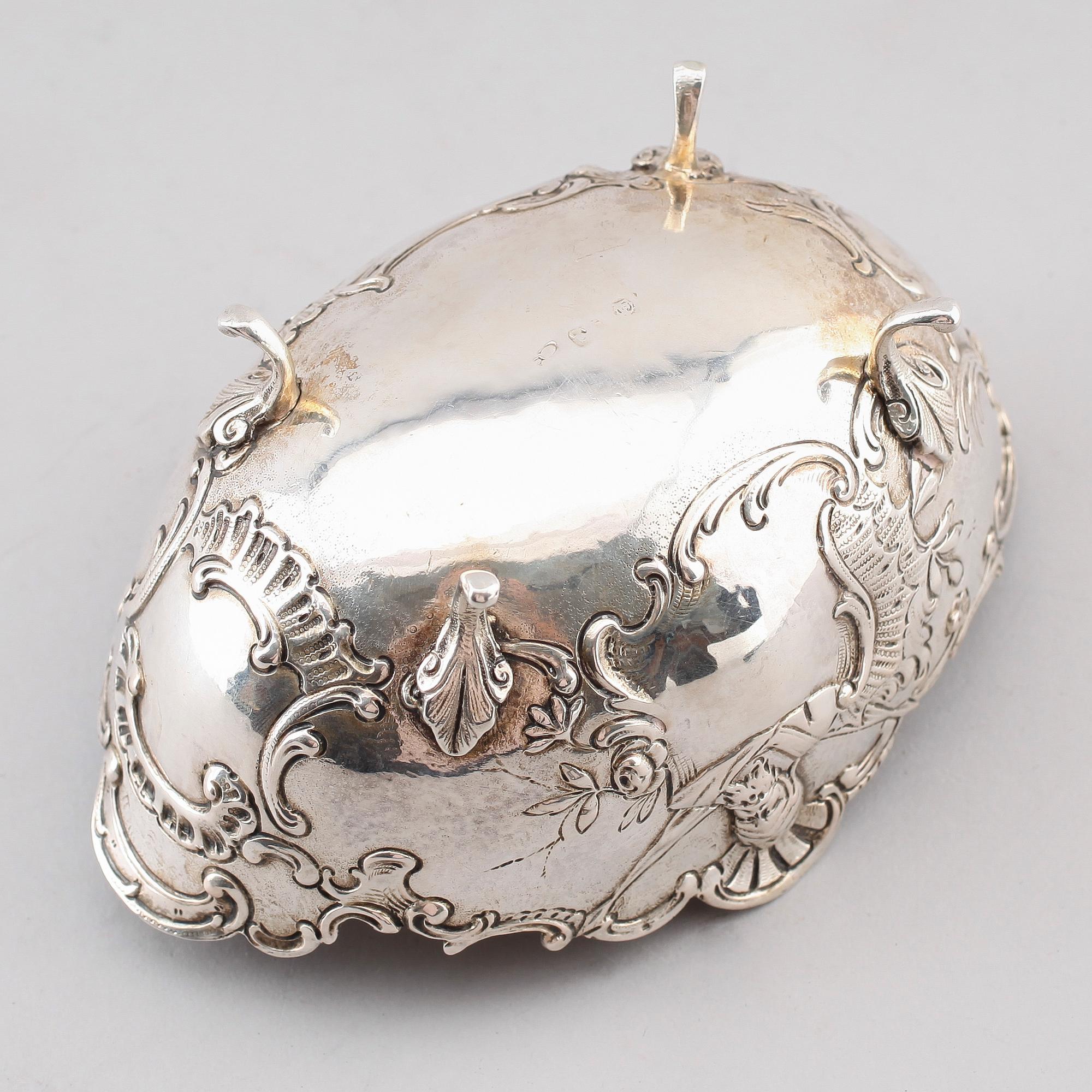 SKÅL, silver, möjligen Holland, omkring år 1900. Vikt ca 169 g.