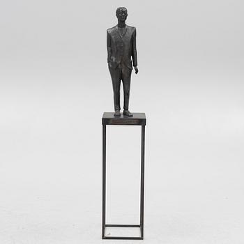 Jonas Högström, 'Tur att ni kon så att jag slapp stå här ensam i min fula kostym'.