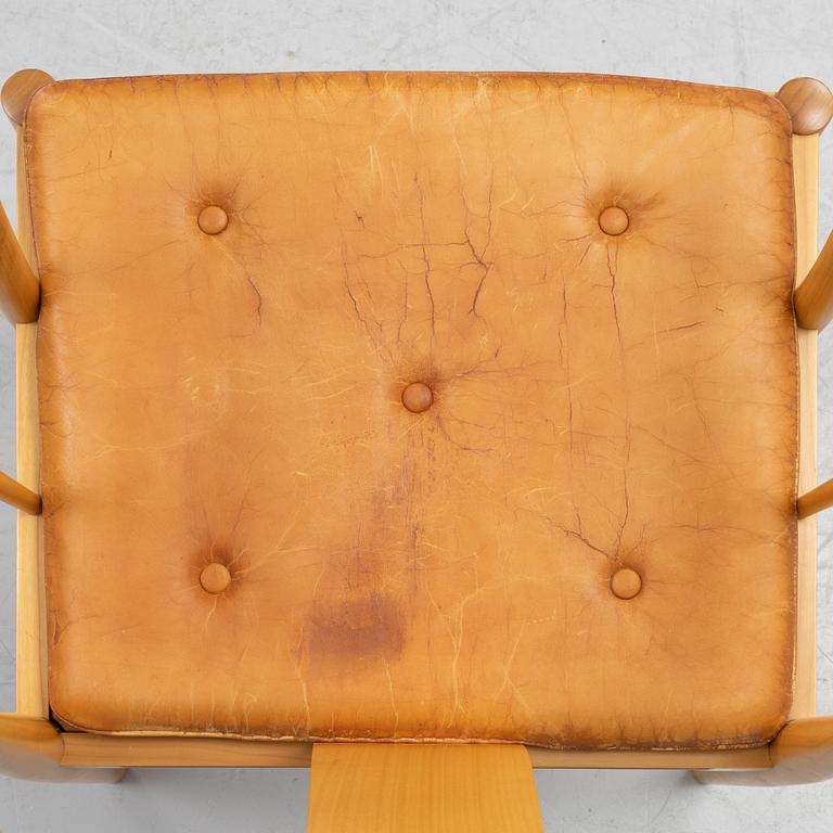 A cherrywood 'Chinachair'  by Hans J Wegner for Fritz Hansen, dated 1989.