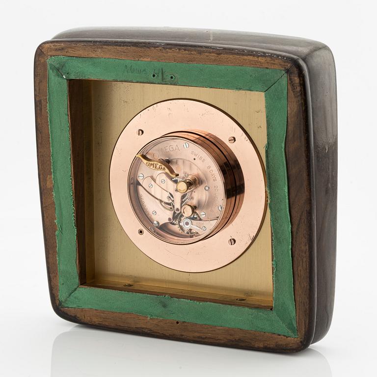 Omega, table clock, "Jumping Second", 17 x 17.5 x 4 cm.