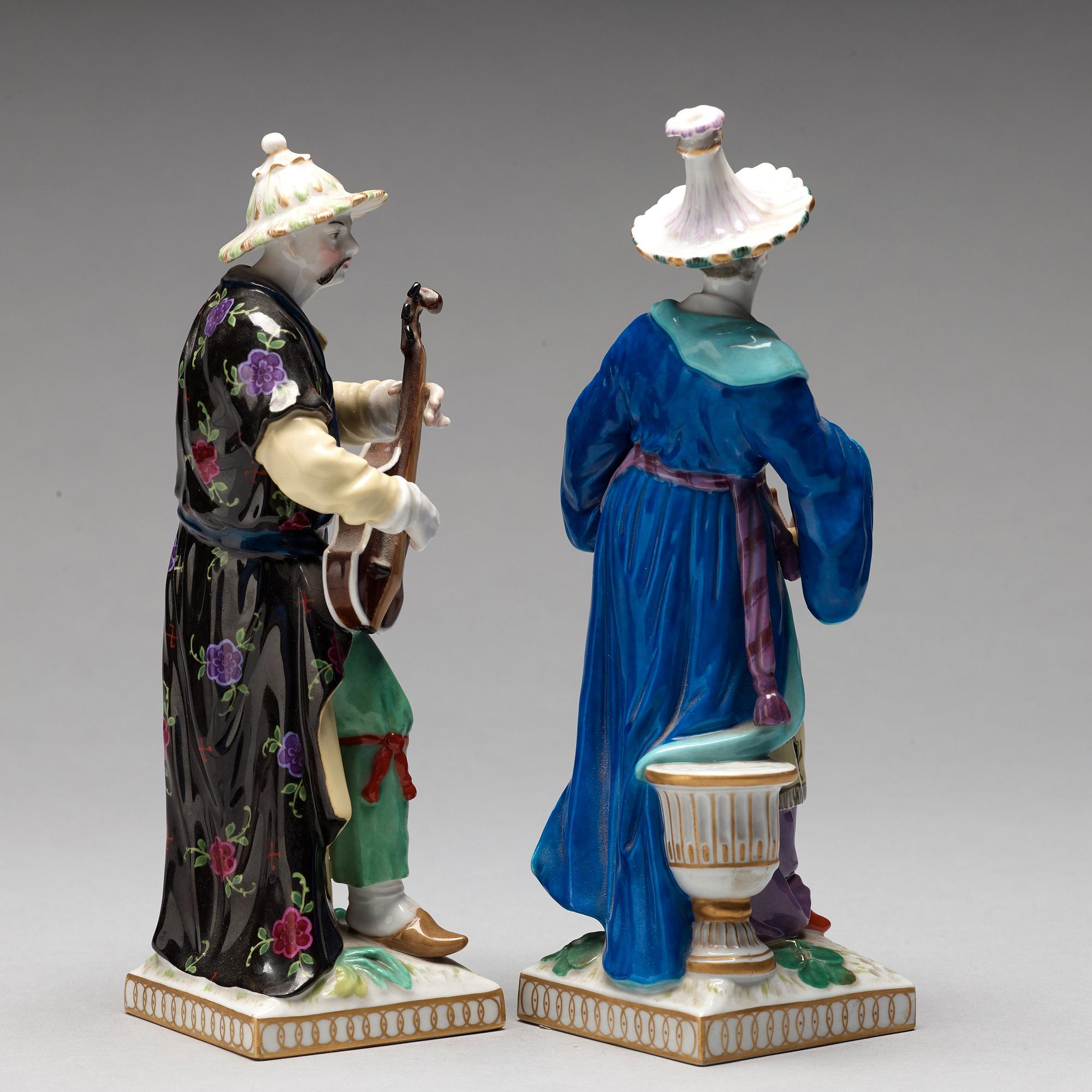 FIGURINER, ett par, porslin. Berlin, omkring 1900.