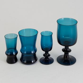 BERTIL VALLIEN, a 51 piece glass servis "Basun" for Boda, Sweden.