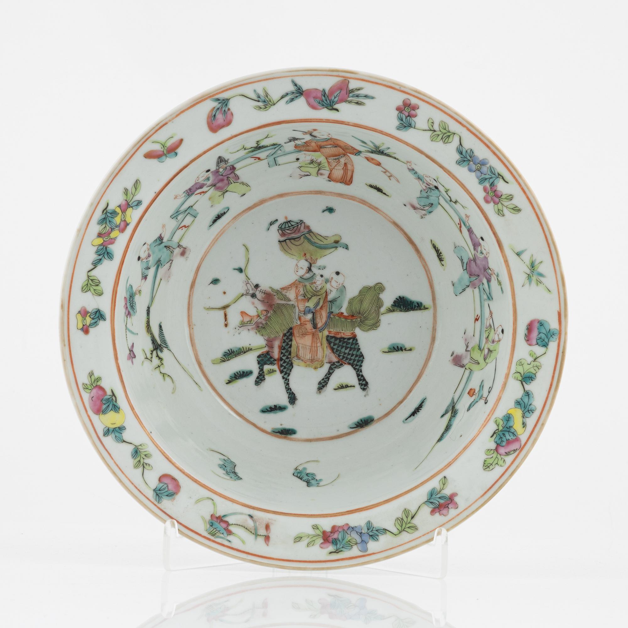 Handfat, porslin, Kina, sen Qingdynasti, omkring 1900.