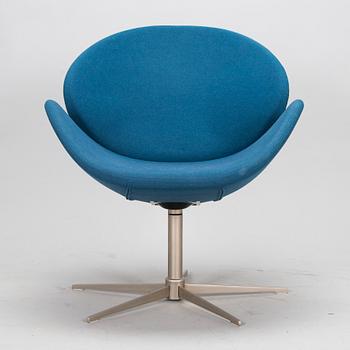Anders Nørgaard, fåtolj "Ogi". Bo Concept, Denmark.
