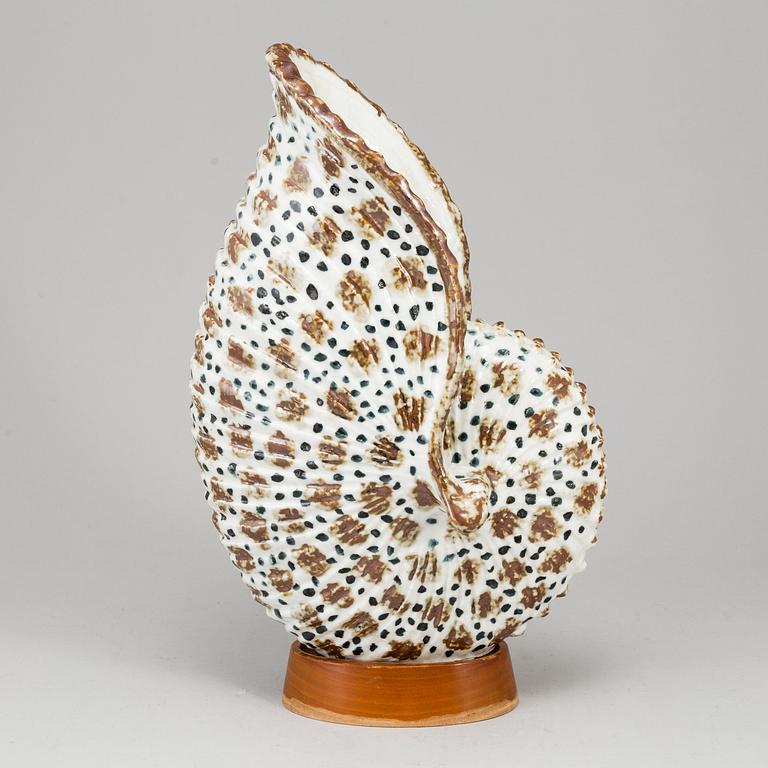 Gunnar Nylund, skulptur, "Gondol-snäcka", Rörstrand 1940-50-tal.