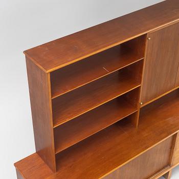 Josef Frank, sideboard med skåp, hyllor, skrivklaff och lådor, Firma Svenskt Tenn, specialbeställning 1940-50-tal.