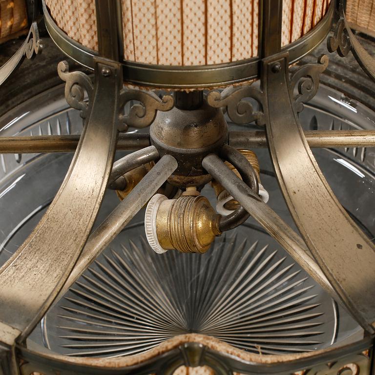 TAKLAMPA, jugend, 1900-talets första kvartal, höjd ca 80 cm.