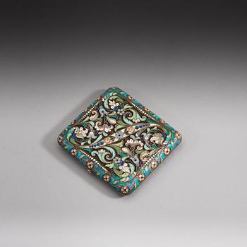 CIGARETTETUI, av Ovchivnnikov, Moskva 1899-1908. Hovleverantörsmärke.