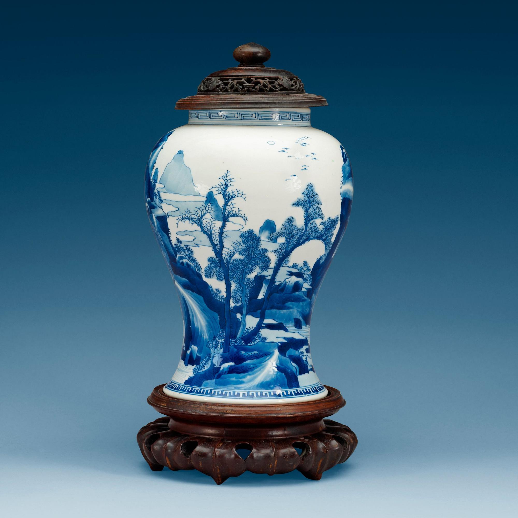 VAS, porslin. Qing dynastin, Kangxi (1662-1722).