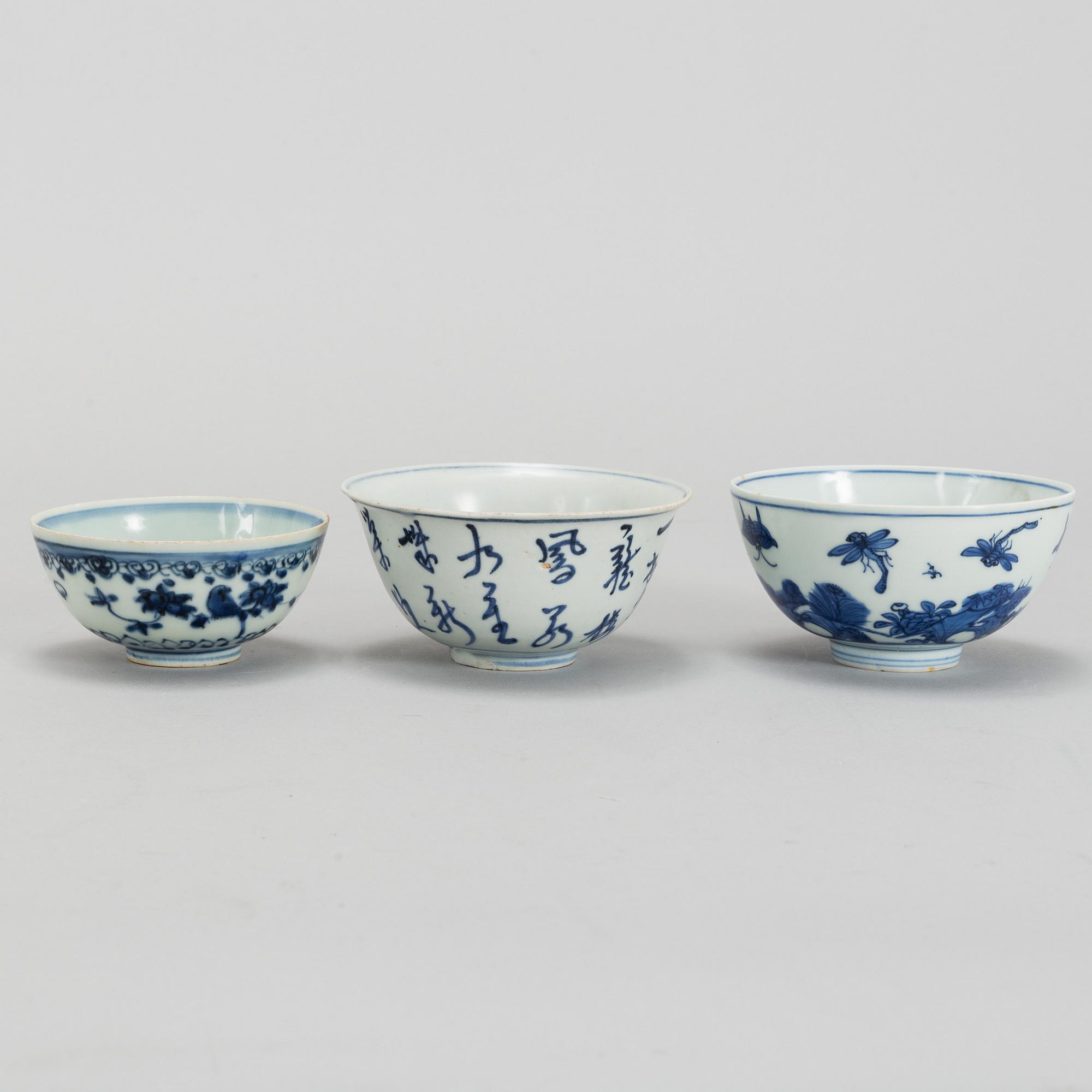 A group of three blue and white bowl, Ming dynasty (1368-1644).