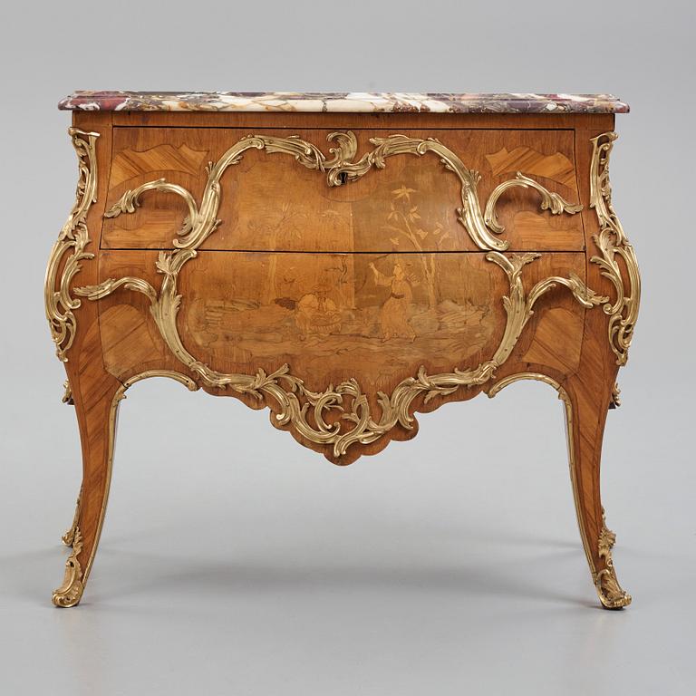 Byrå, Frankrike 1800-talets andra hälft, Louis XV-stil.