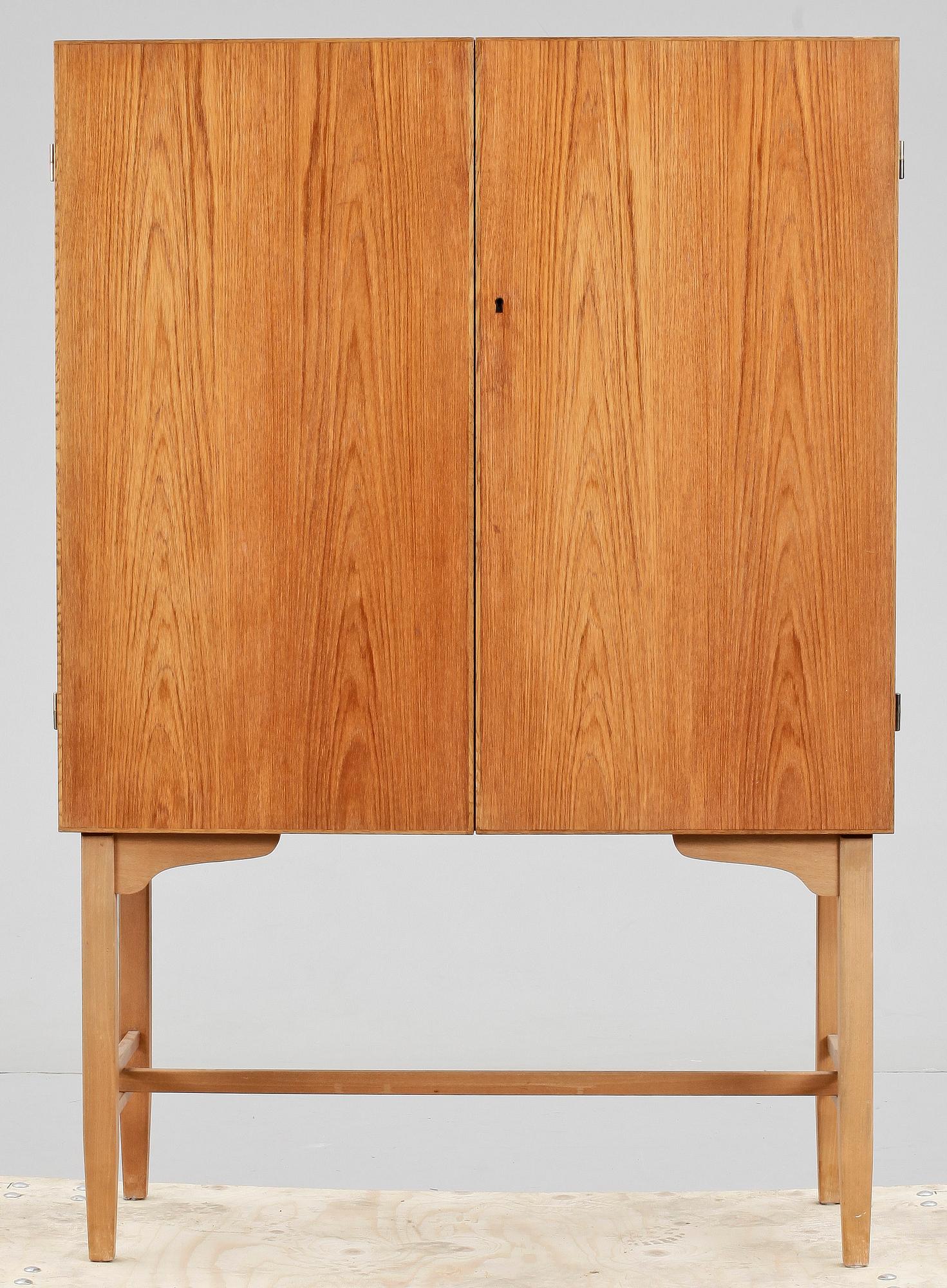 BARSKÅP, 1900-talets mitt/andra hälft.