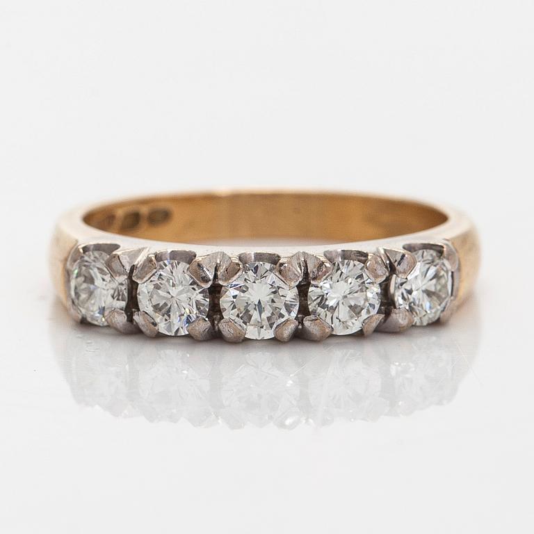 Sormus, briljanttihiotut timantit noin 1.00 ct yhteensä, 18K kultaa, Suomi 1996.