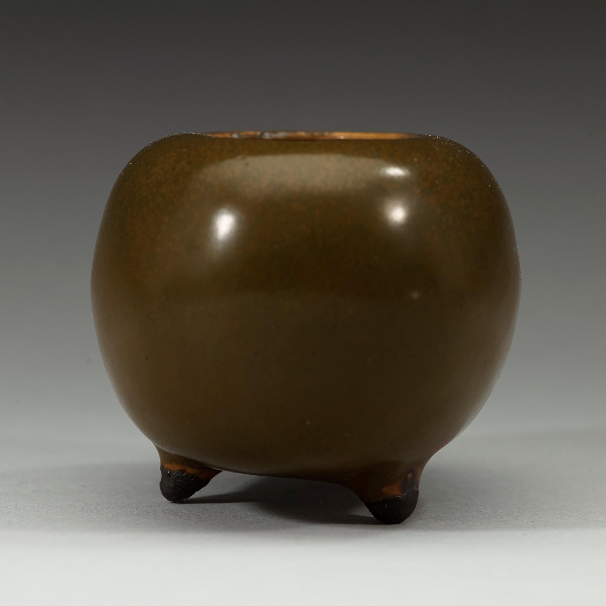 PENSELBAD, keramik, Qingdynastin 1800-tal.