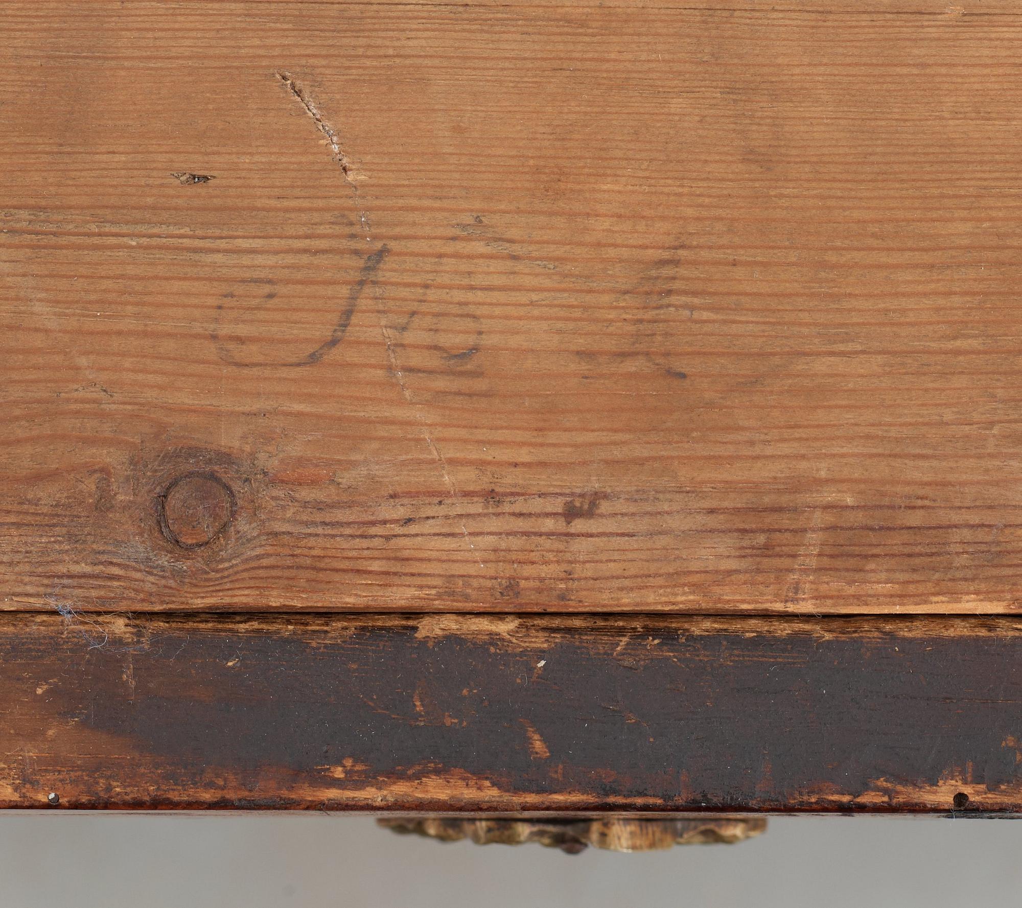 BYRÅ, av Gustaf Foltiern (mästare i Stockholm 1771-1804) , ej signerad. Gustaviansk.