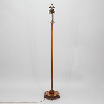 Birger Hahl, floor light and a pair of chairs, Finland 1920-30-tal.