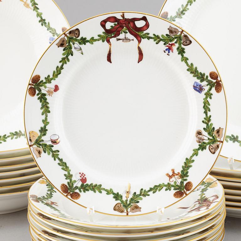 A 32-piece Christmas dinner service, porcelain, Royal Copenhagen.