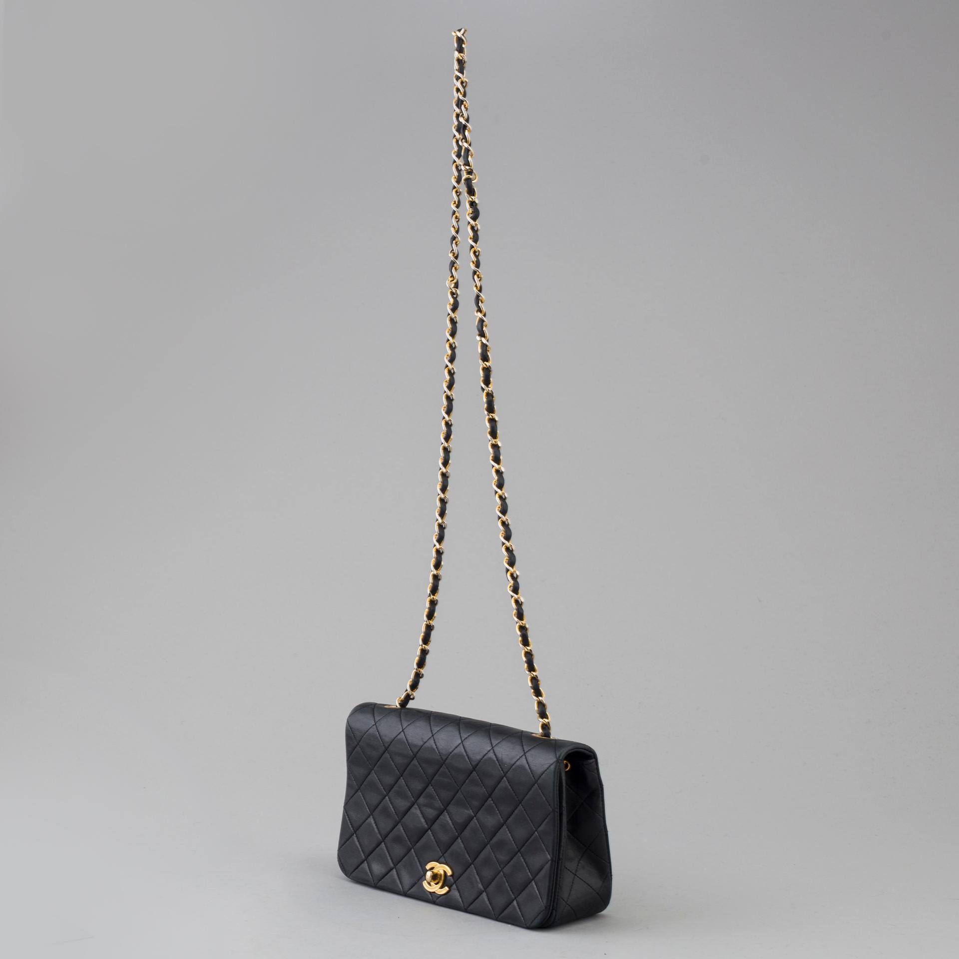 CHANEL, "flapbag" väska 1989-1991.