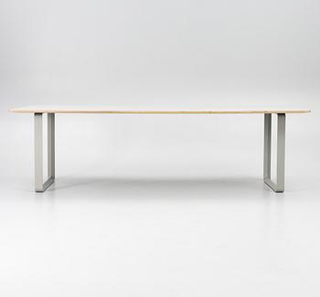 TAF Studio, matbord. 70/70, Muuto.