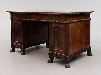 SKRIVBORD, 1900-talets första hälft.