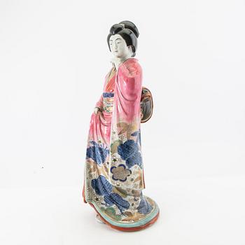 Figure of a geisha, Japan, 20th century, porcelain.