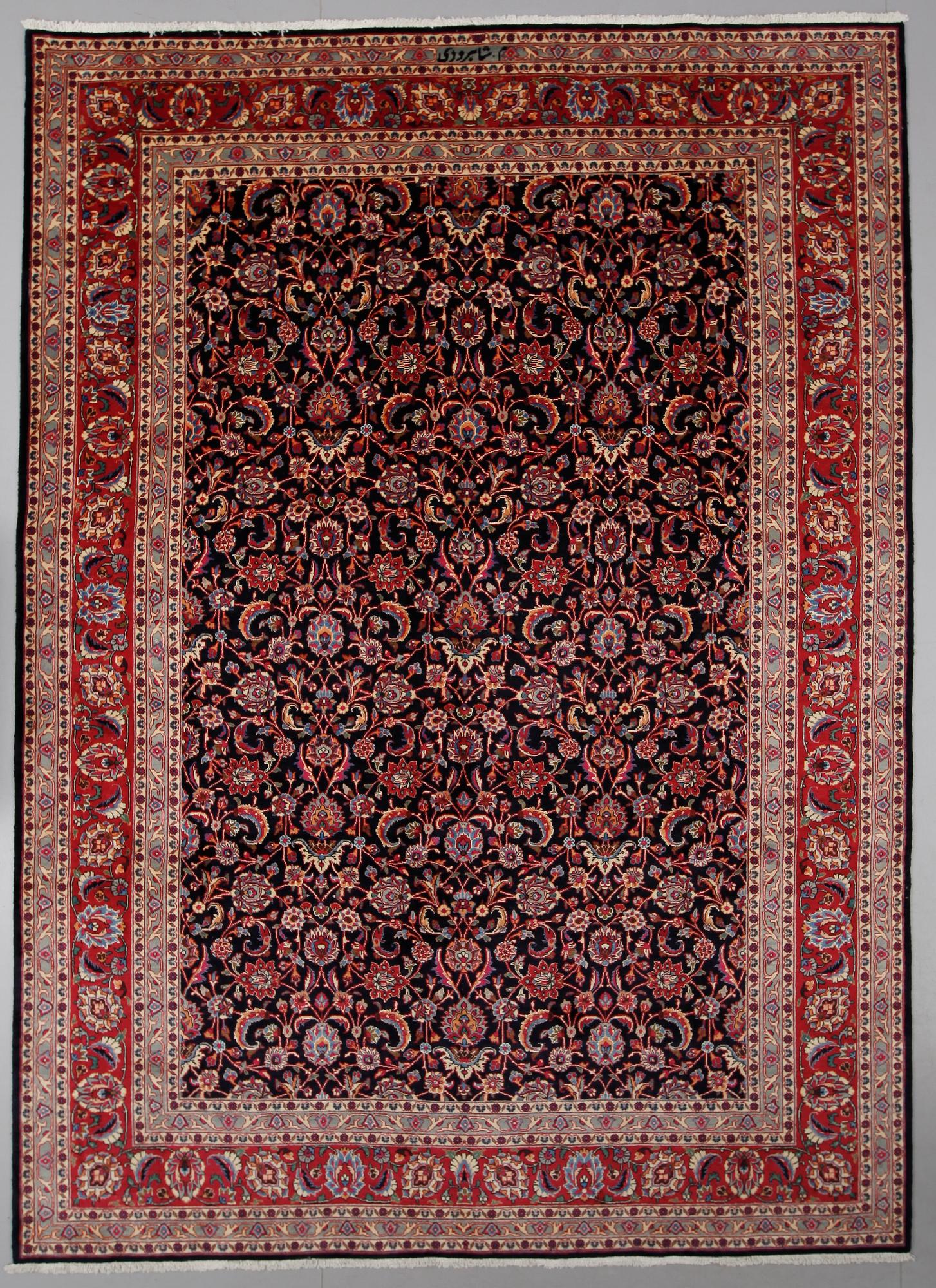 MATTA, Meshed, ca 345 x 250 cm.