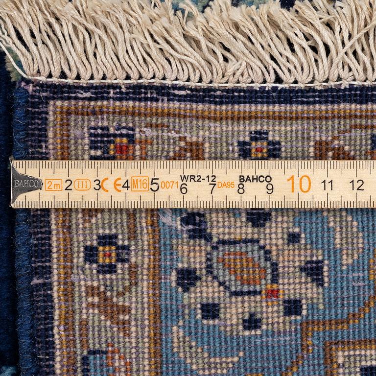Carpet, Keshan, approx. 382 x 303 cm.