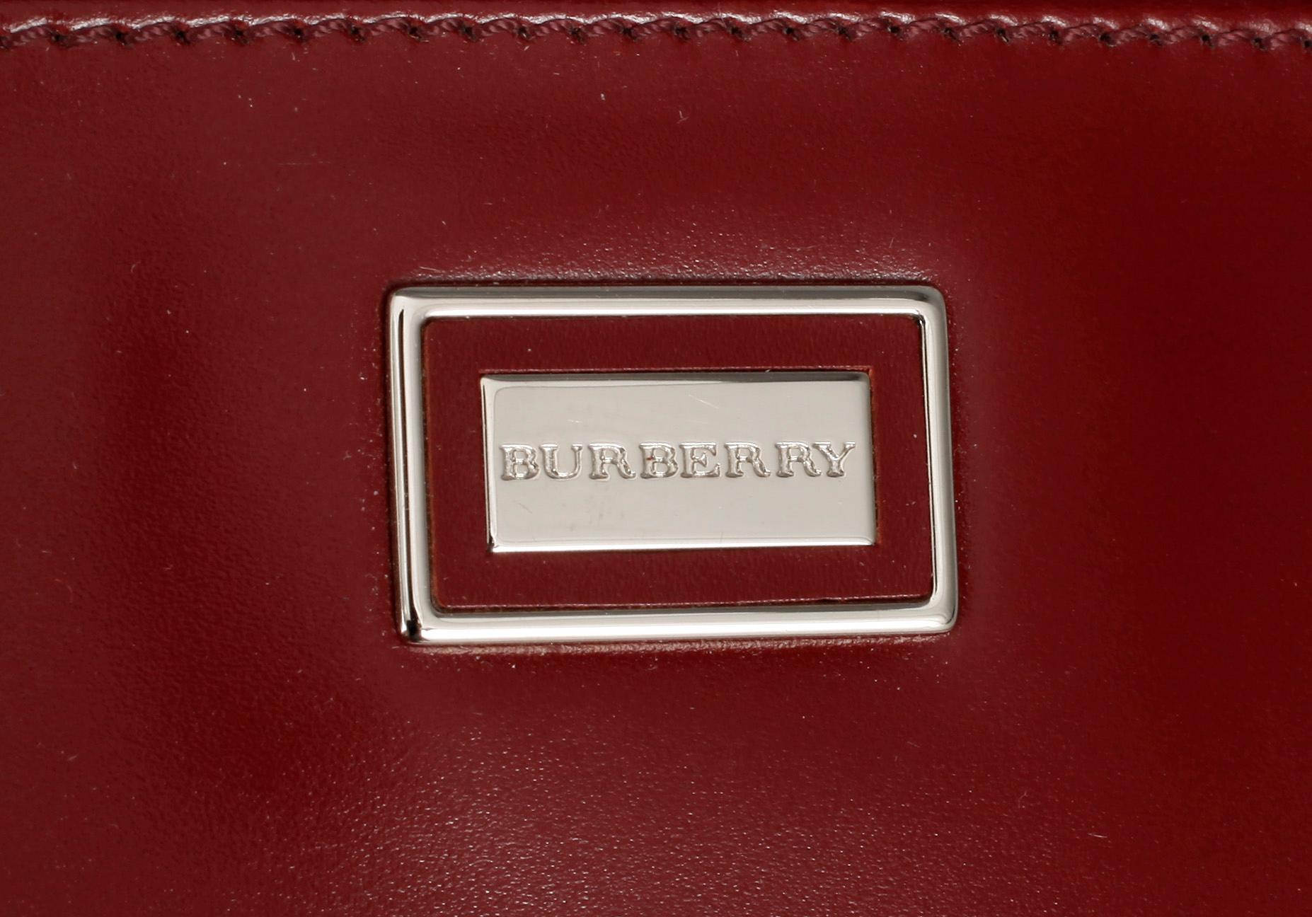 VÄSKA, Burberry.