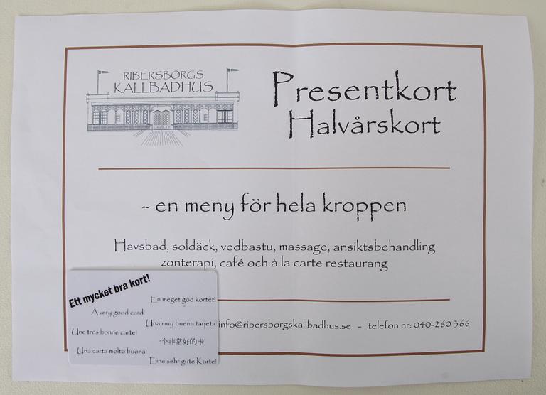 PRESENTKORT på halvårskort på Ribersborgs Kallbadhus. Säljes till förmån för Röda Korset.