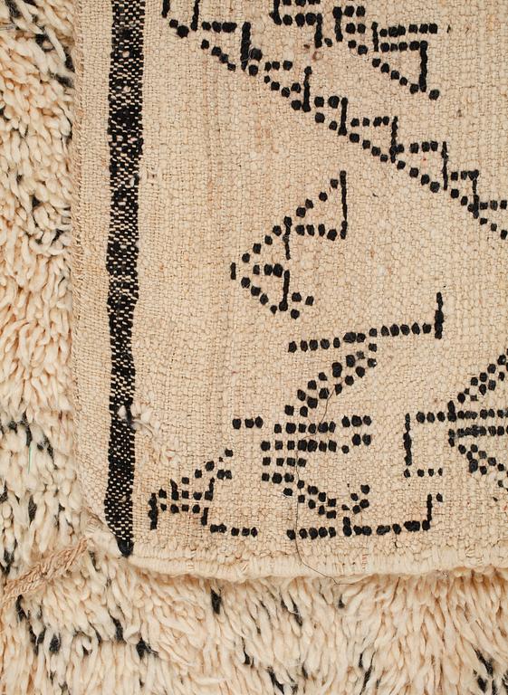 MATTA, Marocko, 1900-talets andra hälft, 330x180 cm.