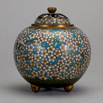 RÖKELSEKAR, cloissoné, Kina, 1900-tal.