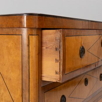 A chest of drawers, 19th century.