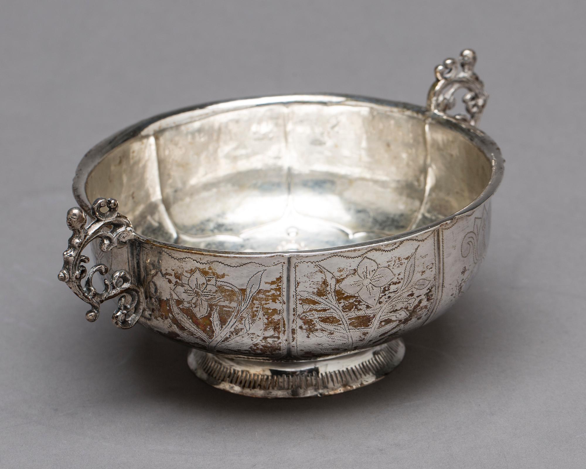 A Swedish 18th century silver brandy-bowl, mark of Anders Menell, Kalmar 1771.
