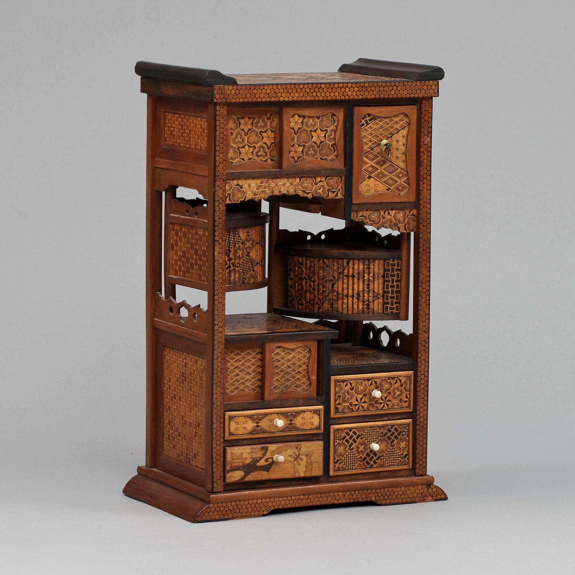 MINIATYRSKÅP, Meiji, Japan, 1800/1900-tal.