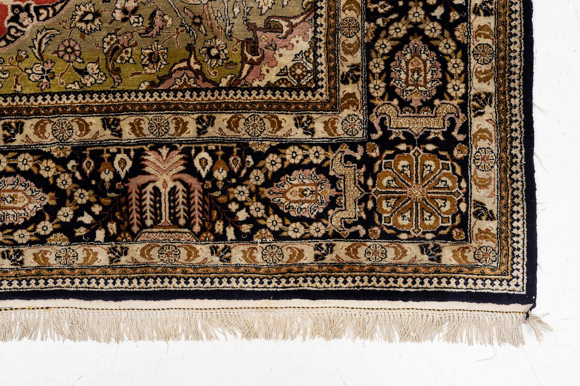 Carpet, silk, Nain, approx. 294 x 190 cm.