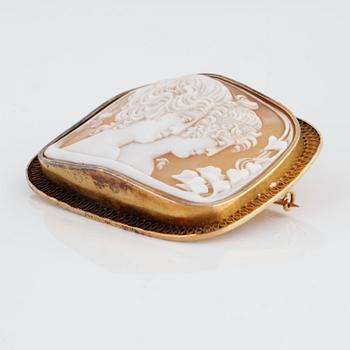 A cameo brooche by Nordiska Juvelaktiebolaget, Stockholm, 1920.