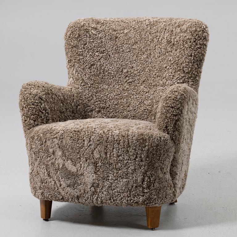 Armchair, Scandinavian Modern, 1940s.